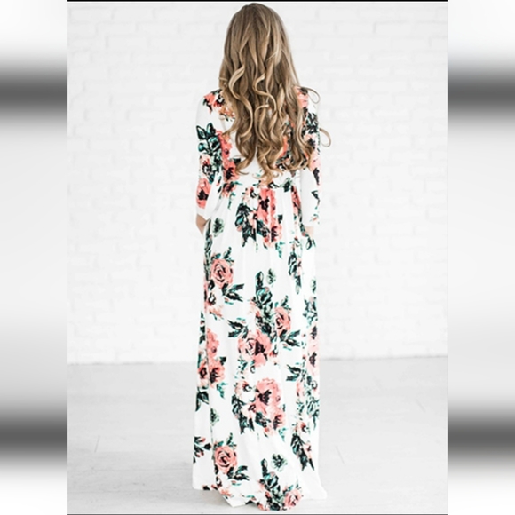 🌺Floral Printed 3/4 Sleeve Maxi Dress - Picture 2 of 7